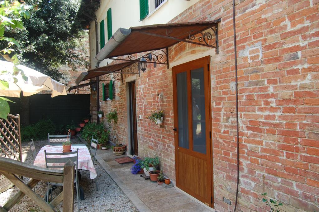 La Spiga D'Oro Guest House Pozzo  Екстериор снимка