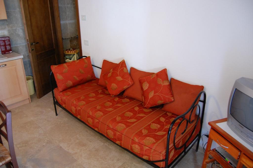La Spiga D'Oro Guest House Pozzo  Екстериор снимка
