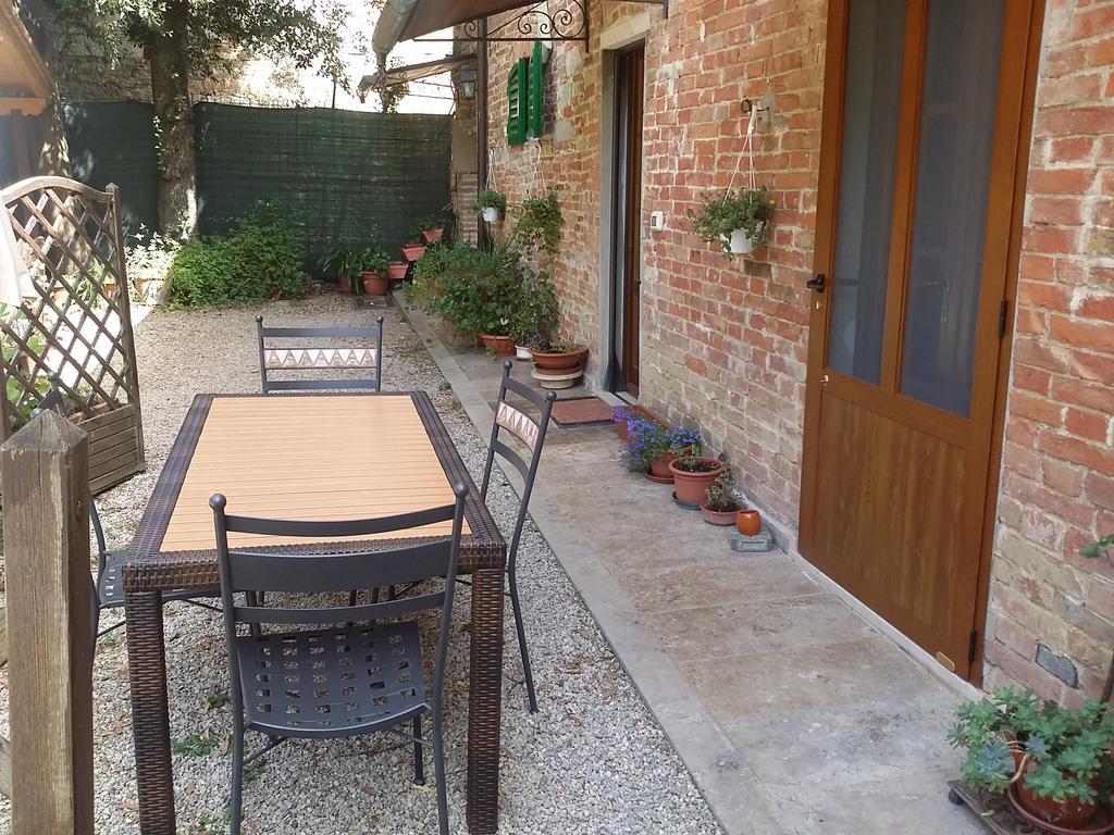 La Spiga D'Oro Guest House Pozzo  Стая снимка
